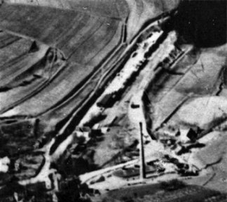 Kruhová pec na výřezu z letecké fotografii (~1926)